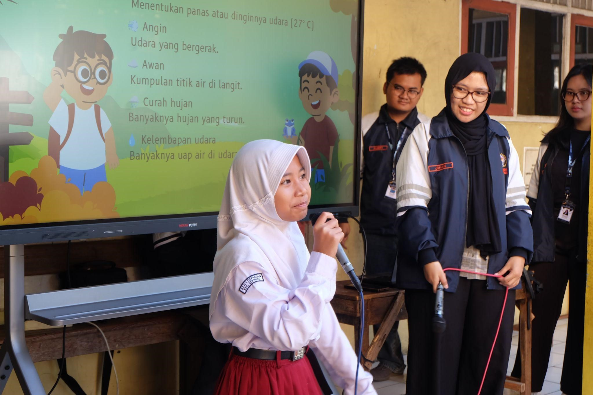 sesi tanya jawab bersama siswa